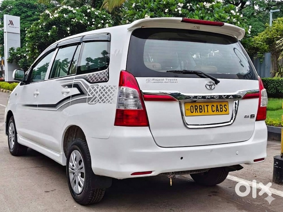Toyota Innova / Innova Crysta — Premium travel, long tours